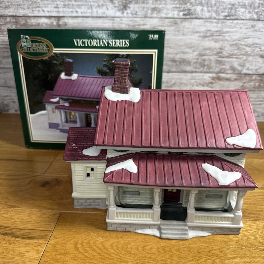 Dickens Collectables Victorian Series Porcelain Lighted House
